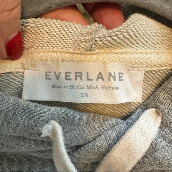 Everlane 100% Human Typography Gray Hoodie‎ - Picture 4 of 5